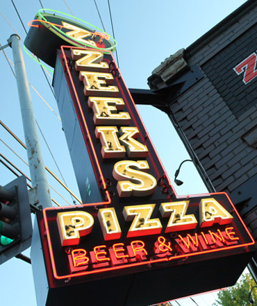 Neon Sign of Zeeks Pizza Location